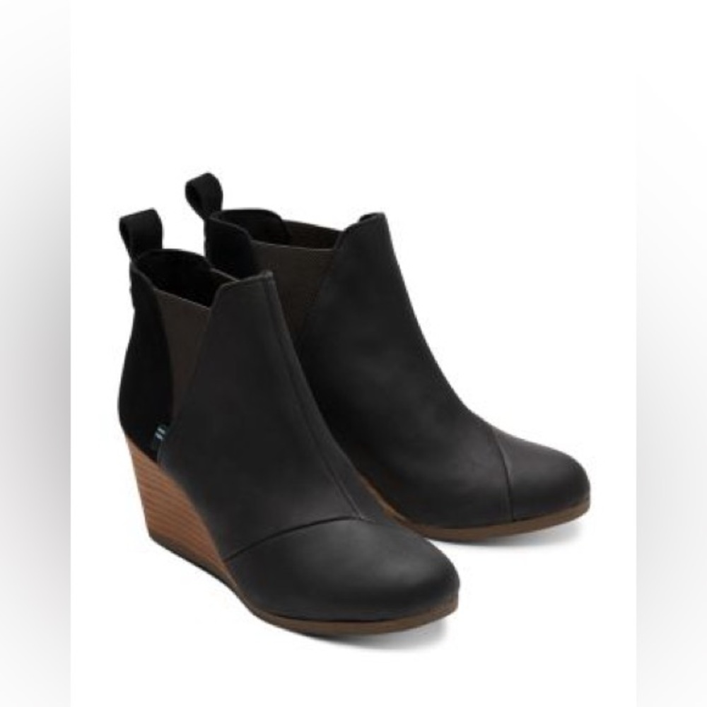 Toms Kelly Wedge Bootie